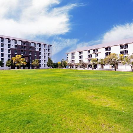 Creston Grand Hotel Suphan Buri Exterior photo